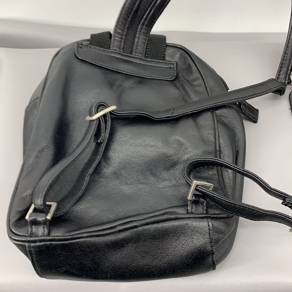 NWT WILSONS Black Leather Maxima Mini Bacpack - Picture 4 of 8